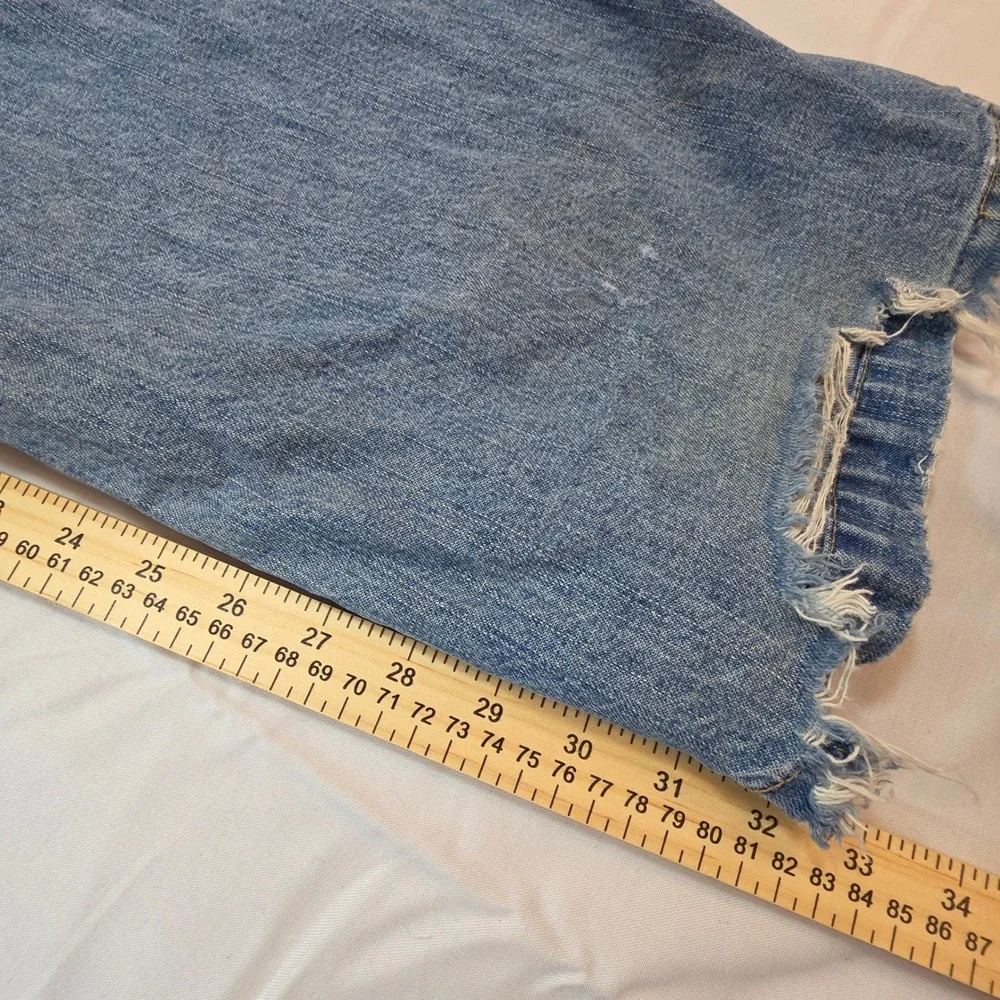 Signature Levi Strauss Carpenter Jeans Mens 34x34 Light Wash Distressed Workwear